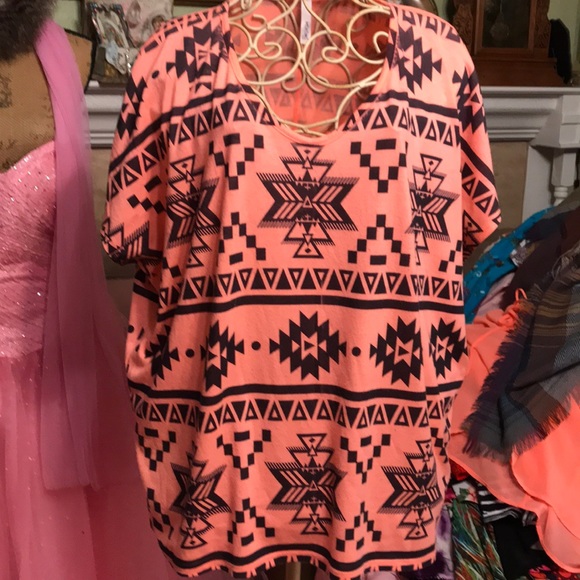 Minimi Tops - Darling tribal print tee